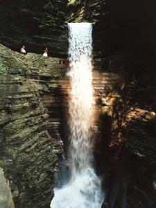 Cavern Cascade